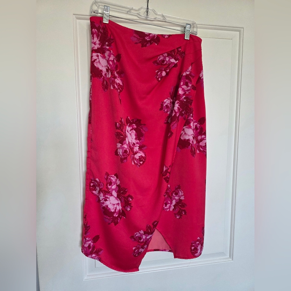 SCOOP BRAND- NWOT, Medium 8-10, Fuchsia Pink Floral Wrap Midi Skirt